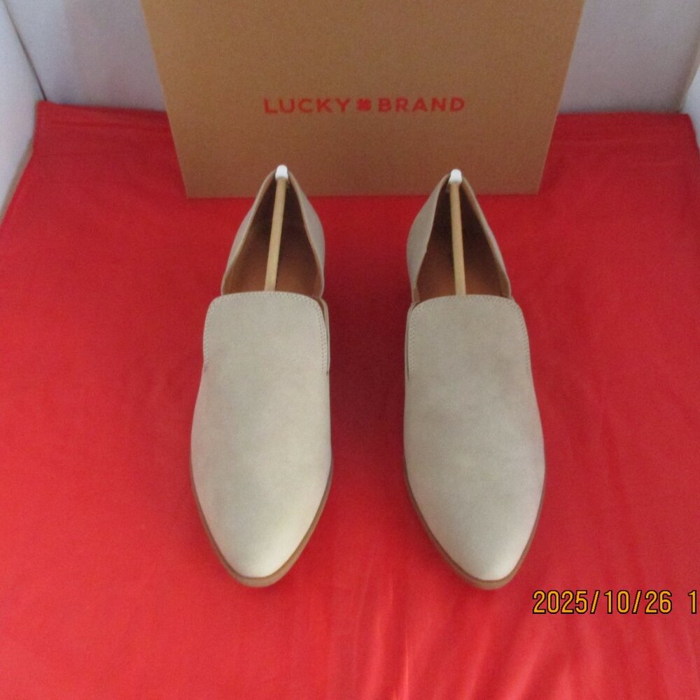 LUCKY BRAND Mizina Faux Leather Shooties $99 - US Size 9 - Dune - 1397 - Picture 3 of 11